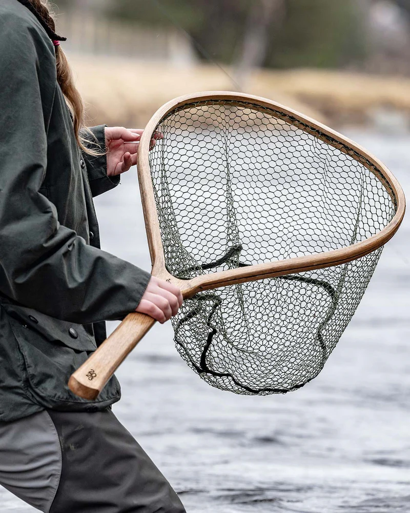 fife-arms-handmade-wooden-fishing-net-river_800x